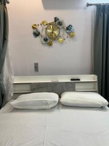 Ένα ή περισσότερα κρεβάτια σε δωμάτιο στο Woodside Haven Luxury GF