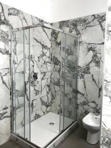 Koupelna v ubytování Hotel Marechiaro - Direttamente sul mare + 35 fotografií
