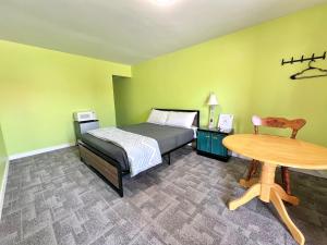 Gallery image of 6267 Persepolis Inn in Niagara Falls