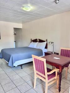 Gallery image of 6267 Persepolis Inn in Niagara Falls