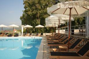 Gallery image of Marina Bay Hotel in Ratzaklíon +51 photos