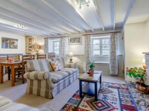 Posezení v ubytování 3 Bed in Upwey 87065