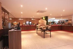 Majutusasutuse Ez Aclimação Hotel külastajad