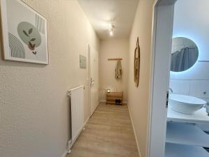 Koupelna v ubytování Oda Living + 85 fotografií