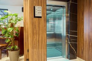 O baie la Ruby Hotel Prishtina