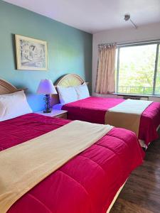 Gallery image of 6267 Persepolis Inn in Niagara Falls
