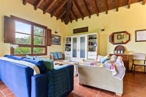 Posezení v ubytování Casa Entrecinas en Collera