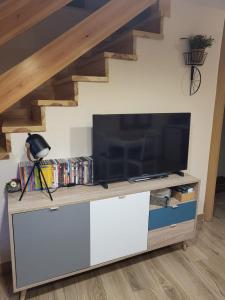 TV a/nebo společenská místnost v ubytování El Casillo de Gredos