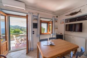 Μια τηλεόραση ή/και κέντρο ψυχαγωγίας στο Casa Spiga