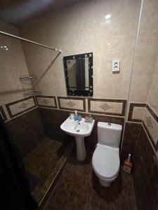 Koupelna v ubytování Guest House Danelia + 25 fotografií