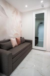 Afbeelding uit fotogalerij van Th Luxury Apartment Taormina in Taormina +40 foto's