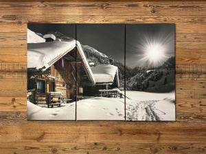 Zdjęcie z galerii obiektu Chalet paisible à Morillon avec jacuzzi et proche des pistes skiables - FR-1-642-66 w mieście Morillon