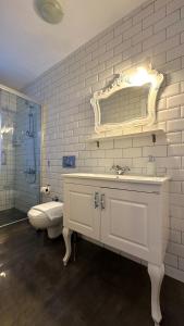 Bilik mandi di MYTHOS Otel ALAÇATI