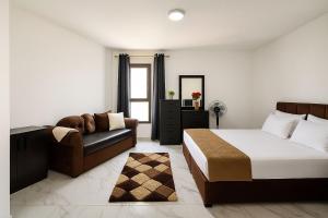 Postel nebo postele na pokoji v ubytování Luxurious Chalet in Port Saids Gomrokia District + 46 fotografií
