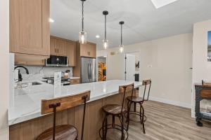 Η κουζίνα ή μικρή κουζίνα στο Prospector Square Designer Retreat