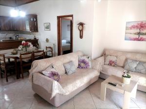 A seating area at Villa Elvira
