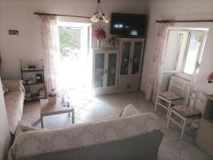A seating area at Villa Elvira