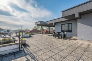 Balkón nebo terasa v ubytování three-room apartment with terrace Free Wifi