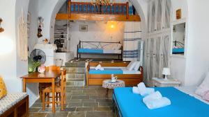 Fotografie z fotogalerie ubytování Traditional Stone House Istérnia v destinaci Istérnia