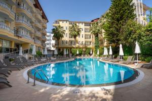Πισίνα στο ή κοντά στο Cıtrus Plaza Hotel