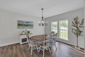 Gallery image of Serene 4BD/4BA Countryside +Hot Tub by Lake & Golf in Saint Albans