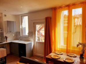 Η κουζίνα ή μικρή κουζίνα στο Sadi Carnot - 2A +6 φωτογραφίες