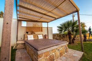Patio alebo iná vonkajšia časť ubytovania Villa Joy 4ever