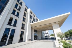 Το κτήριο όπου στεγάζεται  το διαμέρισμα