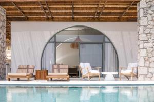 Πισίνα στο ή κοντά στο Athoros Luxury Villas