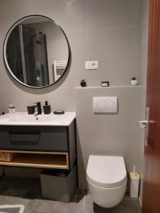 Ванная комната в Apartment Lina Omis +5 фотографий