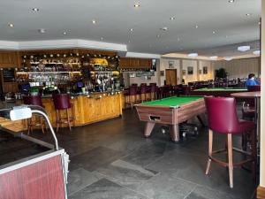 Lounge atau bar di barrell111