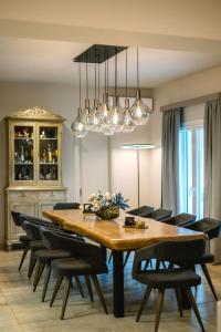 Φωτογραφία από το άλμπουμ του Daedalus Luxury Home - Seaview & Heated Pool στο Κοντόκαλι