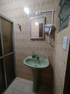 Koupelna v ubytování Recanto da Família G&R - 550m do Parque das Águas