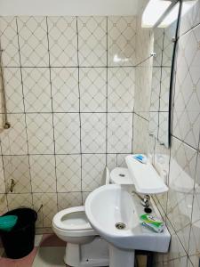 Gallery image of K LAGE Guest House in Agonkamè