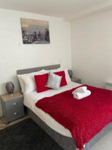 Postel nebo postele na pokoji v ubytování 2 bedroom luxury Bristol City Centre apartment