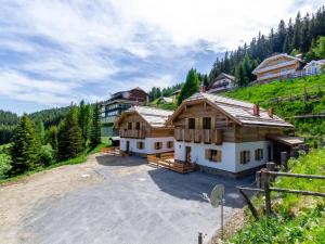 卡奇山口Chalet Paul的山间房子,有一座建筑
