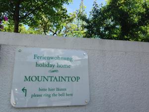 Majutusasutuses Ferienwohnung Mountaintop olev sertifikaat, autasu, silt või muu dokument