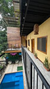 Πισίνα στο ή κοντά στο Coffee House Minca