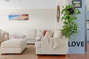 Istumisnurk majutusasutuses Wurtulla Happy Hideway - Pool & Pet Friendly