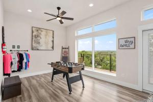 Billede fra billedgalleriet på Riverscape Townhome B, Steps to Gruene Hall! i New Braunfels + 15 billeder