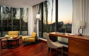 Posezení v ubytování Koulen Central Hotel