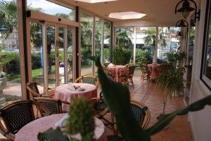 Gallery image of Hotel Residence Veliero in Riccione