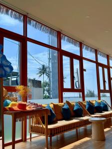 Khu vực ghế ngồi tại Melaka Hồ Tràm - Beachside Bungalows & Nature Retreat