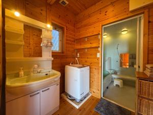 Vannituba majutusasutuses 牛窓Lodge-海と木の温もりに包まれる癒しの空間 ペット同伴可
