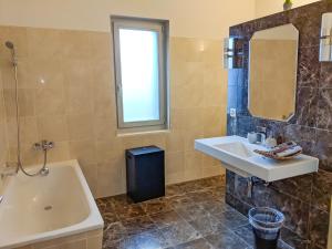 Bagno di Hotel Lakeview bei Interlaken