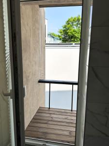 Balkón nebo terasa v ubytování Kerese Beach House
