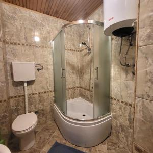 Phòng tắm tại Accommodation Konak