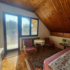 Khu vực ghế ngồi tại Accommodation Konak