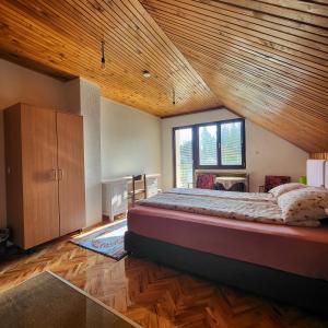 Postel nebo postele na pokoji v ubytování Accommodation Konak