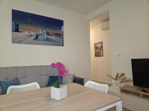 Imagem da galeria de GIGI HOUSE - appartamento PIAZZA MAZZINI - 200m dal mare CON POSTO SPIAGGIA em Lido di Jesolo